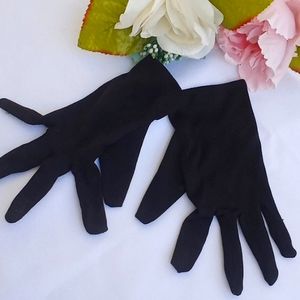 Basic Black Gloves